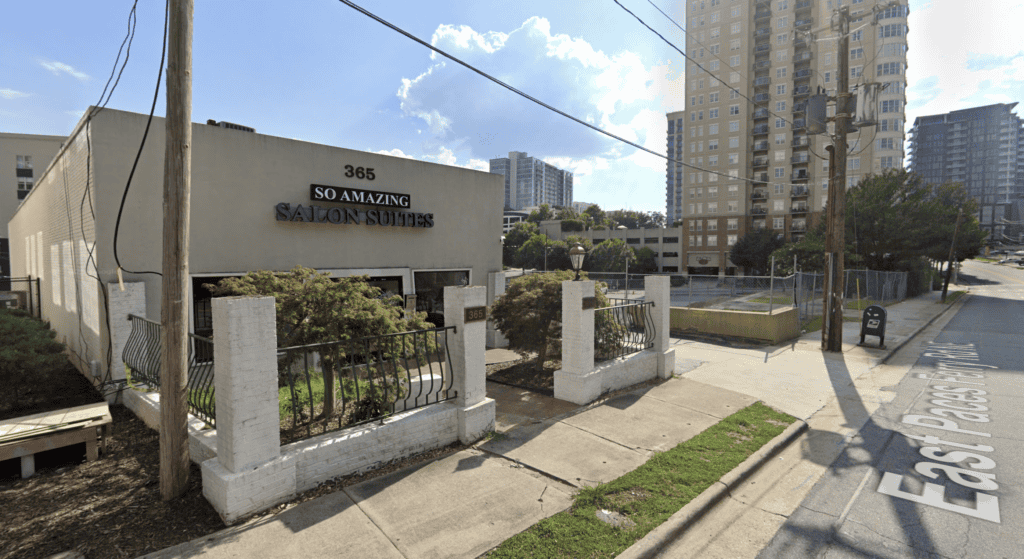 Commercial property at 365 with salon business in Atlanta, Georgia.